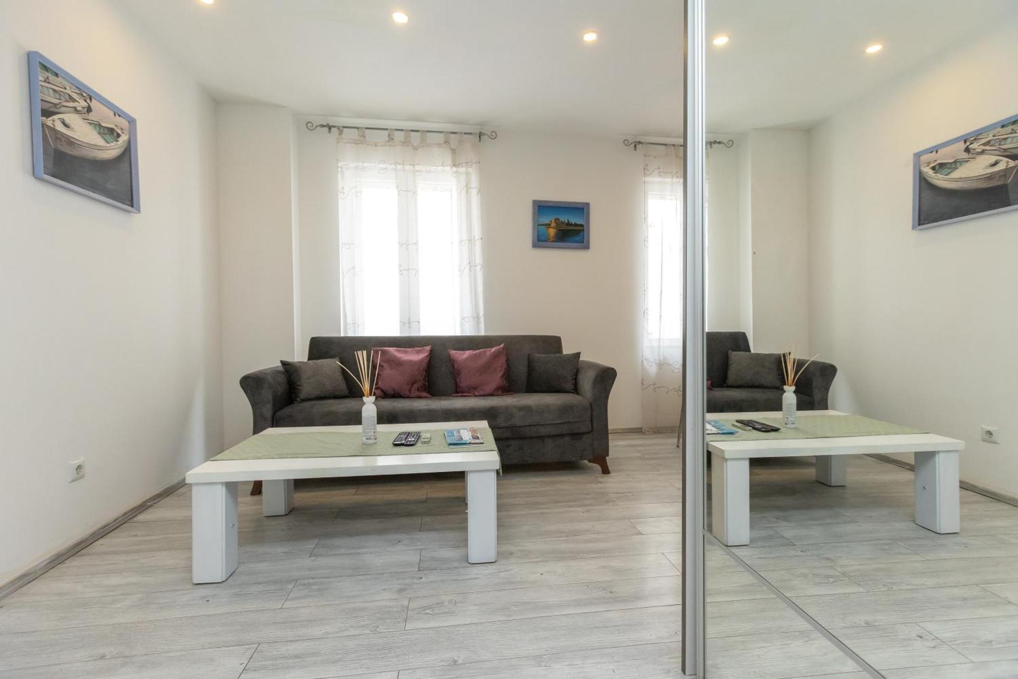 Alpha Loft 1Br Apartment In Center Zadar Eksteriør billede